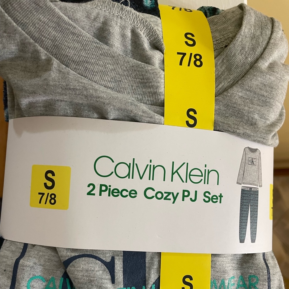 2 piece cozy PJ set - size 7/8